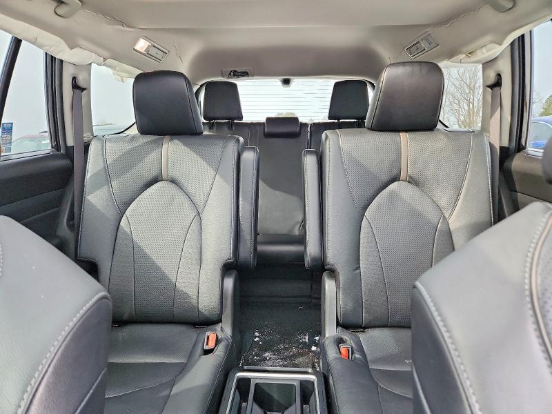 Photo 10 from auction – 2024 TOYOTA GRAND HIGHLANDER with VIN 5TDAAAB54RS010900