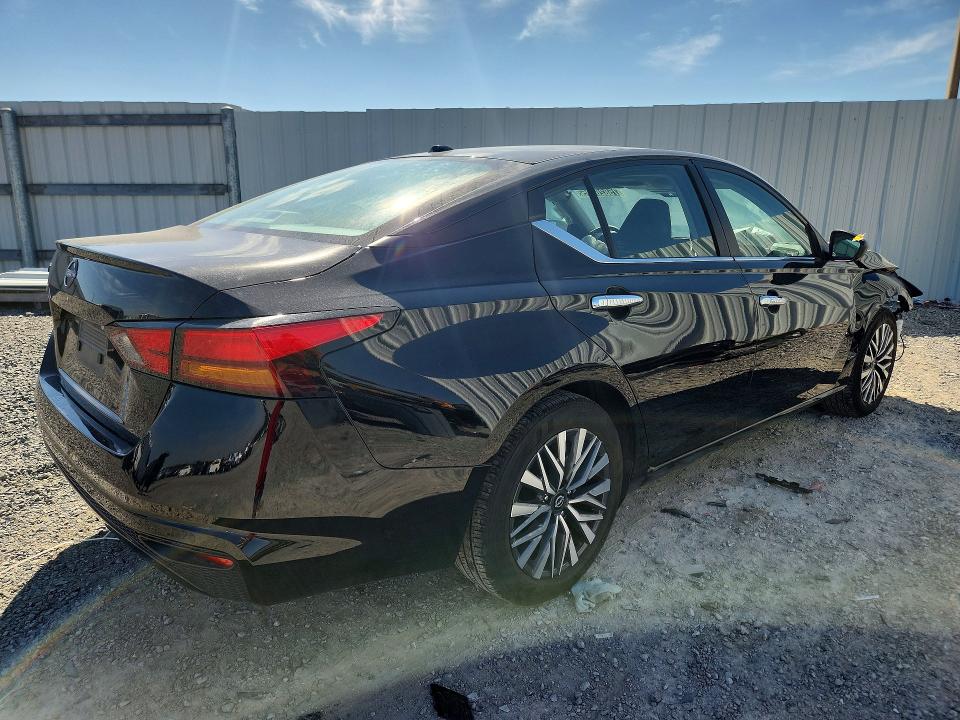 Photo 3 from auction – 2025 NISSAN ALTIMA with VIN 1N4BL4DV3SN361909