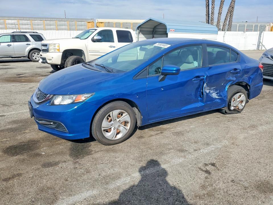HONDA CIVIC 2015 with VIN 2HGFB2F53FH557462 - Photo from auction