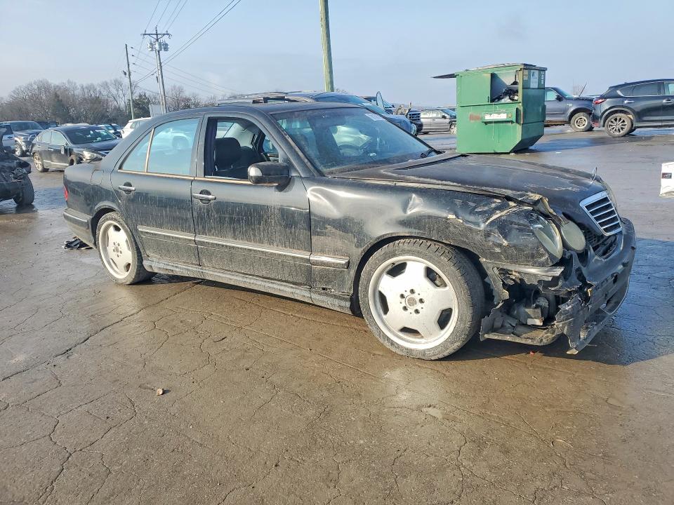 Photo 4 from auction – 2001 MERCEDES-BENZ E with VIN WDBJF74J71B281944
