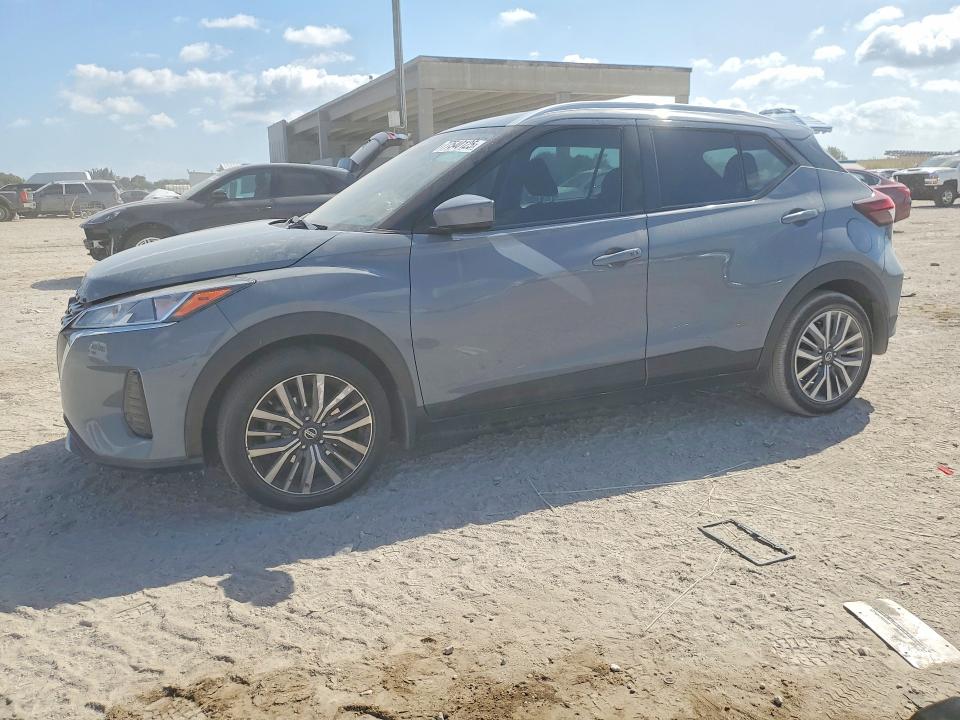 NISSAN KICKS 2021 with VIN 3N1CP5CV5ML483395 - Photo from auction