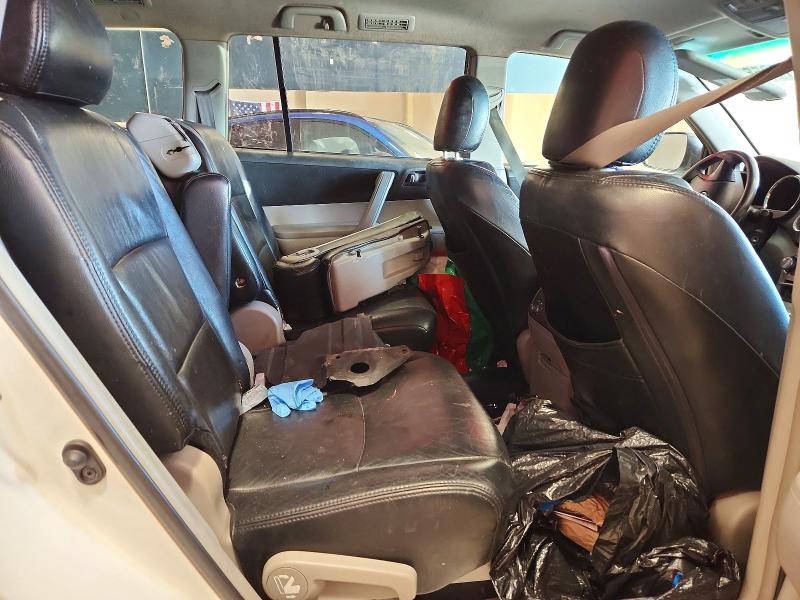Photo 10 from auction – 2011 TOYOTA HIGHLANDER with VIN 5TDBK3EH9BS045019