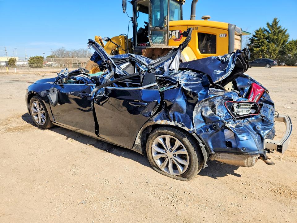 Photo 2 from auction – 2019 CHEVROLET MALIBU with VIN 1G1ZD5ST4KF147480