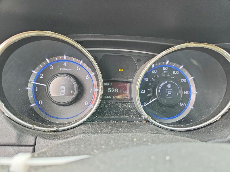 Photo 9 from auction – 2013 HYUNDAI SONATA with VIN 5NPEC4AC2DH526099