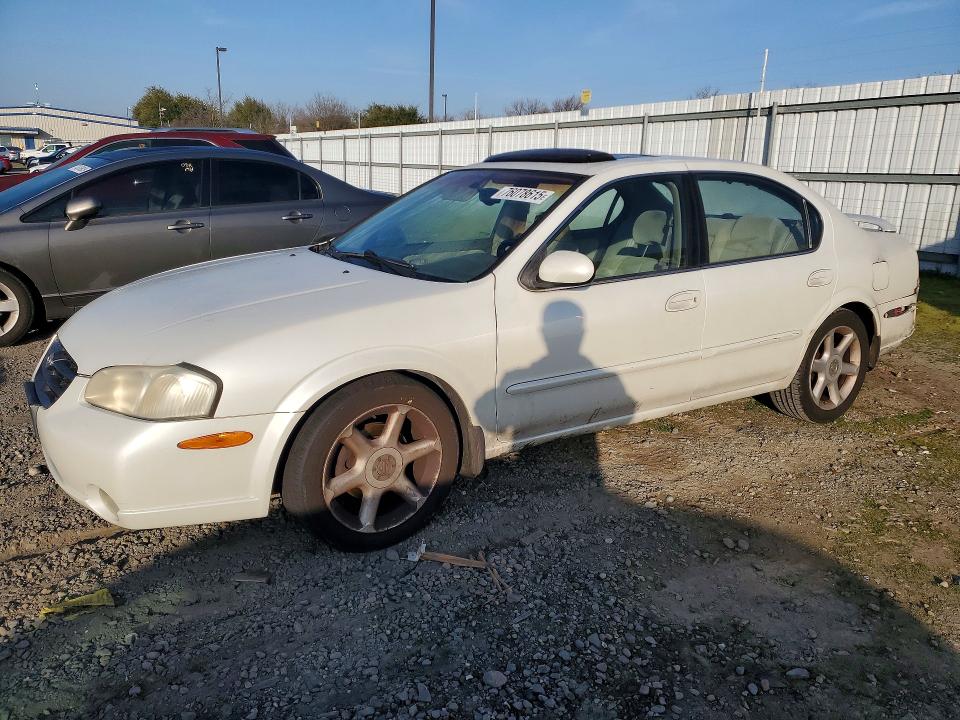 NISS MAXIMA 2001 with VIN JN1CA31D21T801013 - Photo from auction