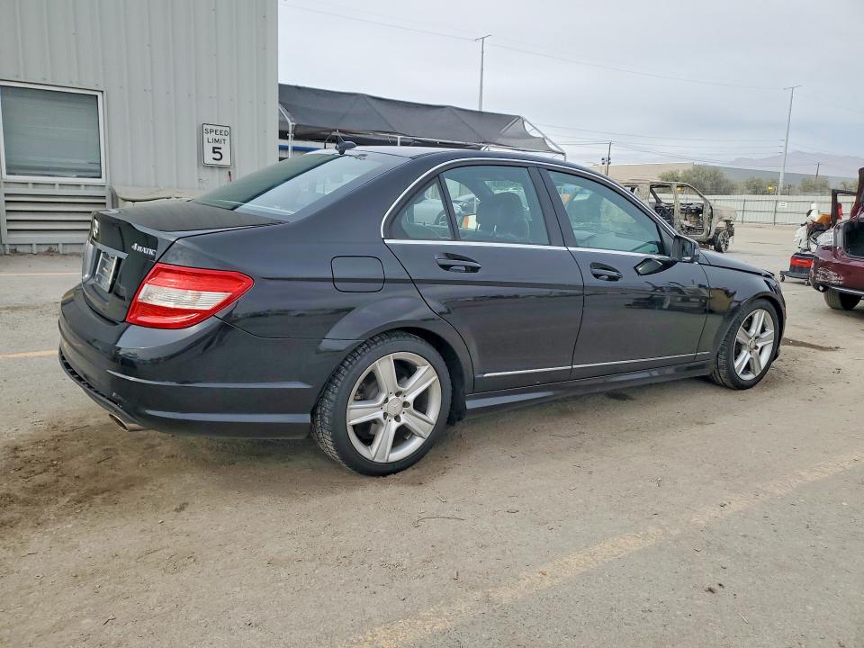 Photo 3 from auction – 2011 MERCEDES-BENZ C 300 4MAT with VIN WDDGF8BB2BR169600