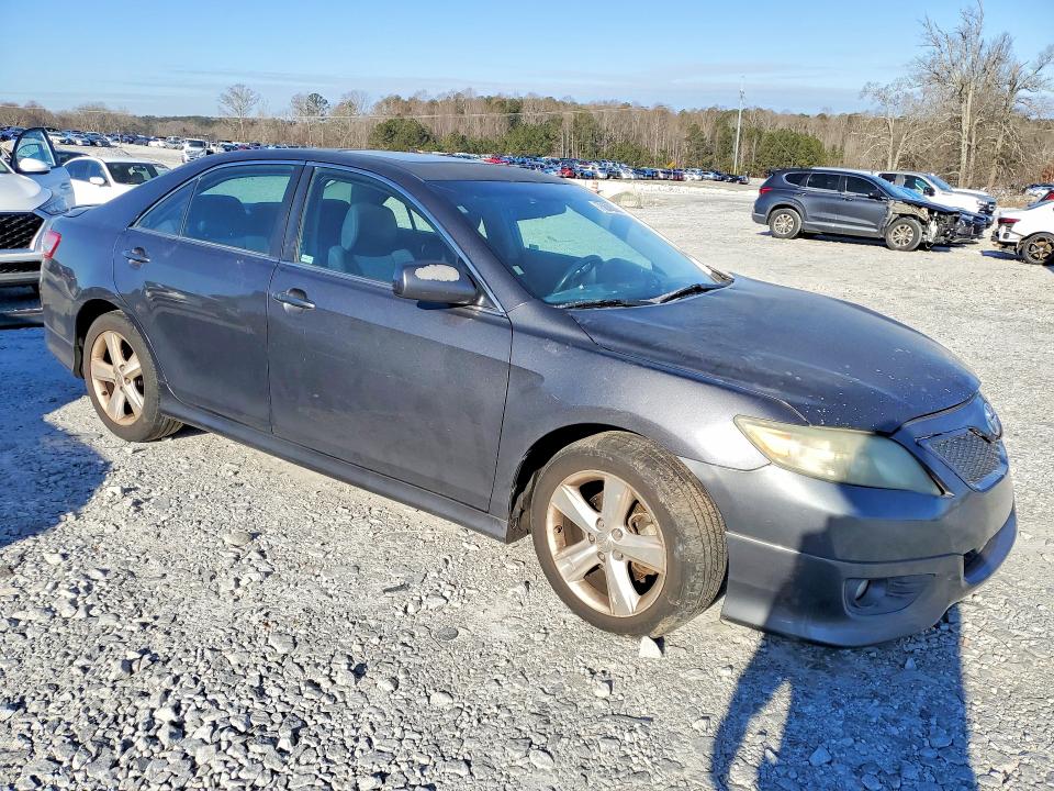 Zdjęcie 4 z aukcji – 2011 TOYOTA CAMRY z VIN 4T1BF3EK4BU123455