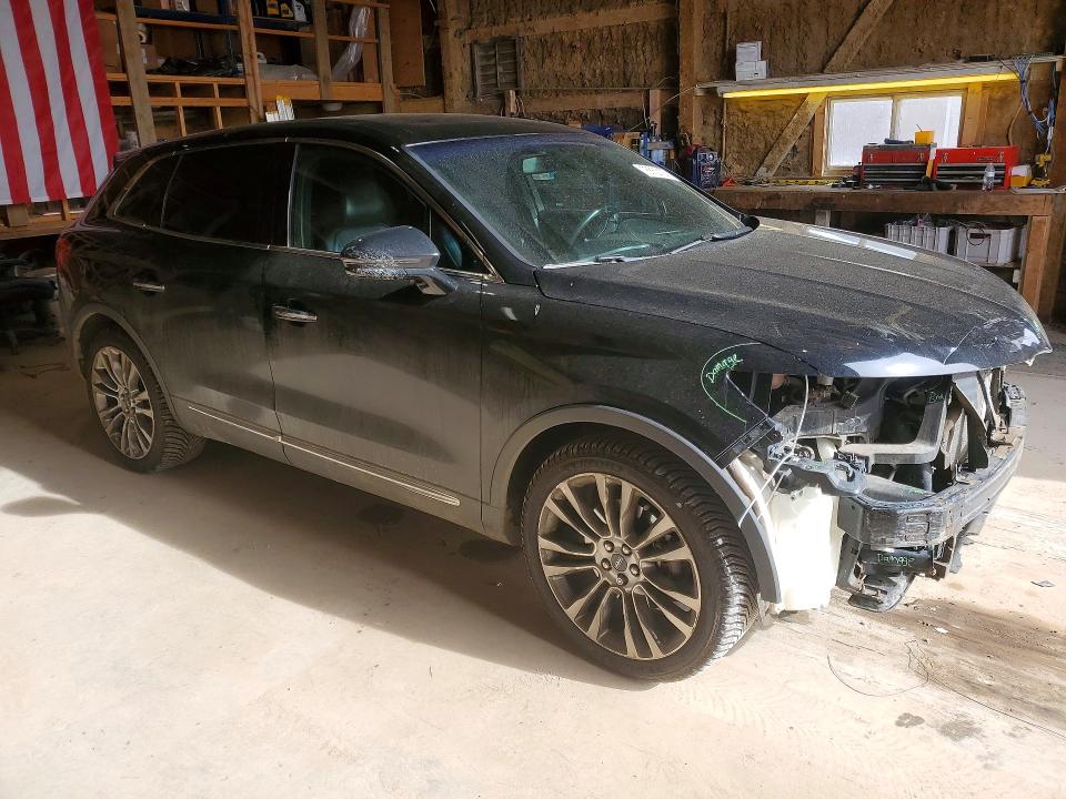 Photo 4 from auction – 2017 LINCOLN MKX with VIN 2LMPJ8LP7HBL31770