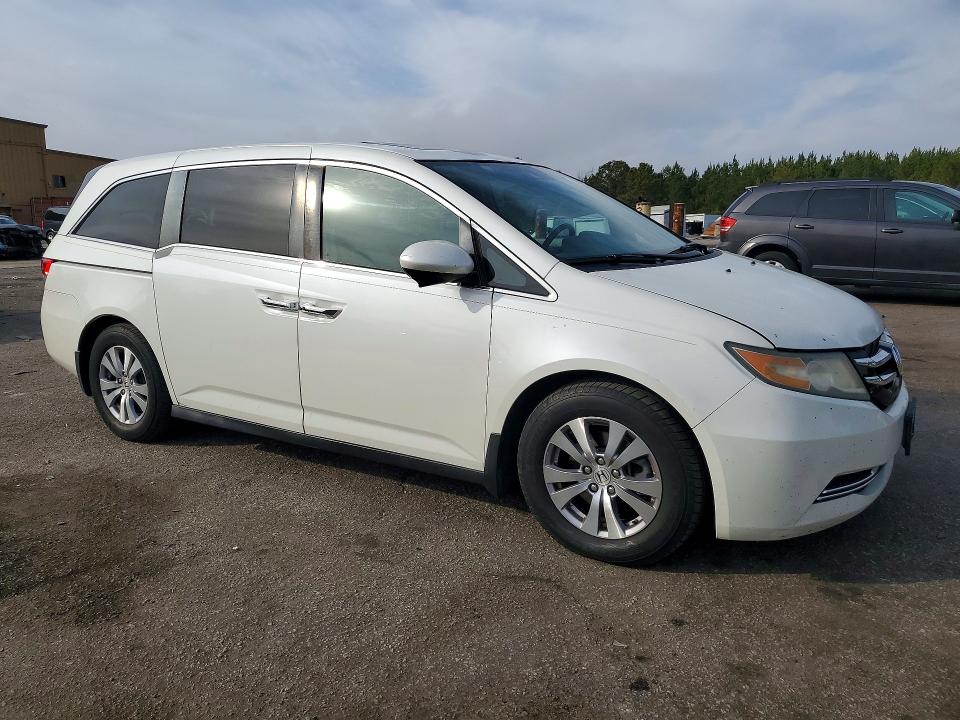 Photo 4 from auction – 2016 HONDA ODYSSEY with VIN 5FNRL5H60GB006865