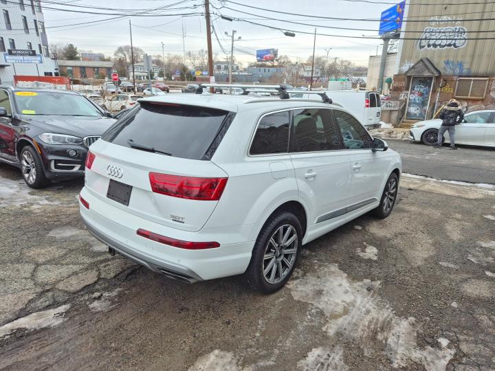 Photo 4 from auction – 2018 AUDI Q7 with VIN WA1LAAF7XJD016473