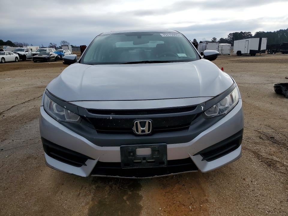 Photo 5 from auction – 2017 HONDA CIVIC with VIN 2HGFC2F70HH561258