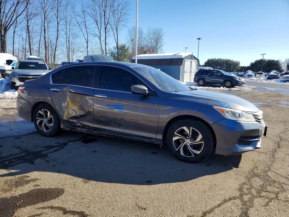 Photo 4 from auction – 2017 HONDA ACCORD LX with VIN 1HGCR2F39HA149577