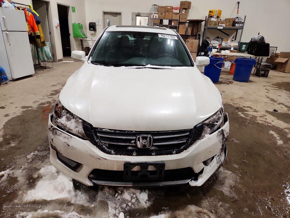Photo 5 from auction – 2015 HONDA ACCORD TOU with VIN 1HGCR2F92FA808892