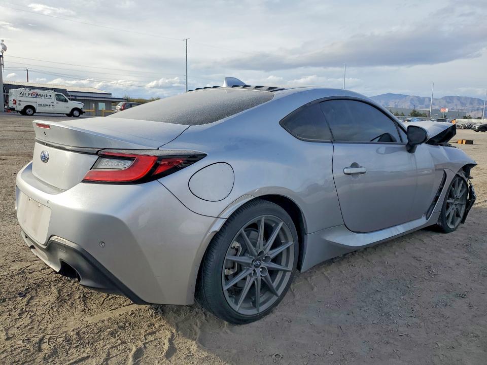 Photo 3 from auction – 2022 SUBARU BRZ with VIN JF1ZDBF10N8702681
