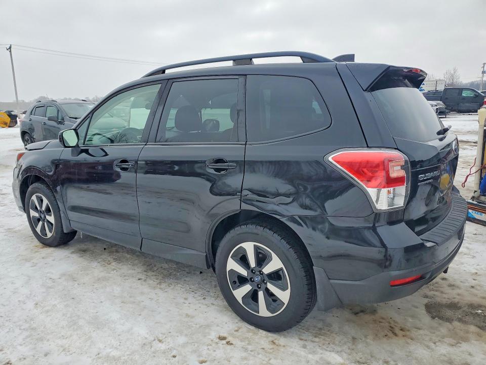 Photo 2 from auction – 2018 SUBARU FORESTER with VIN JF2SJAGC6JH414142