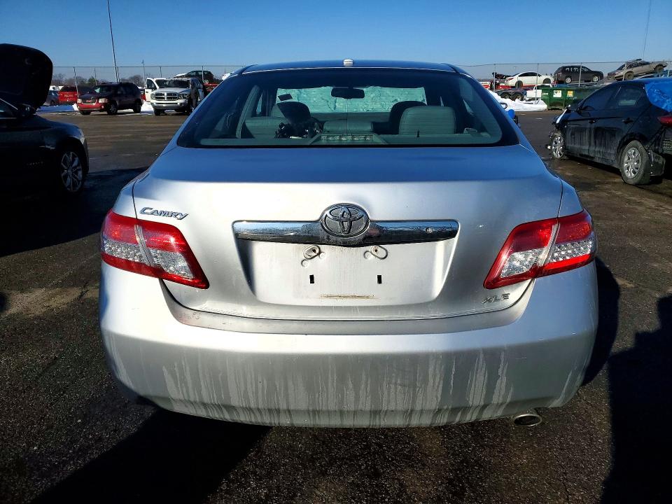 Photo 6 from auction – 2011 TOYOTA CAMRY with VIN 4T4BF3EKXBR088782