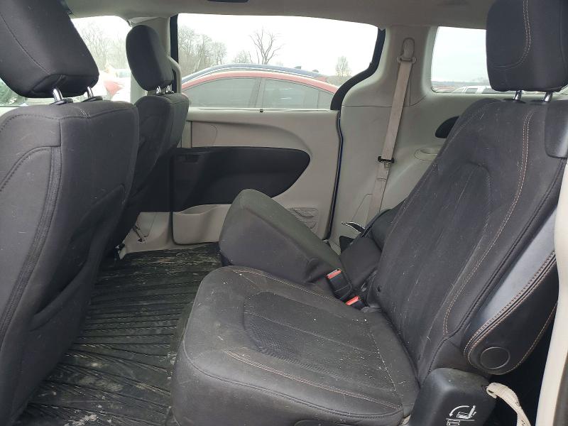 Photo 11 from auction – 2019 CHRYSLER PACIFICA T with VIN 2C4RC1FG0KR588709