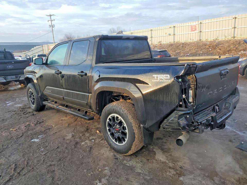 Photo 2 from auction – 2024 TOYOTA TACOMA with VIN 3TMLB5JN1RM087626