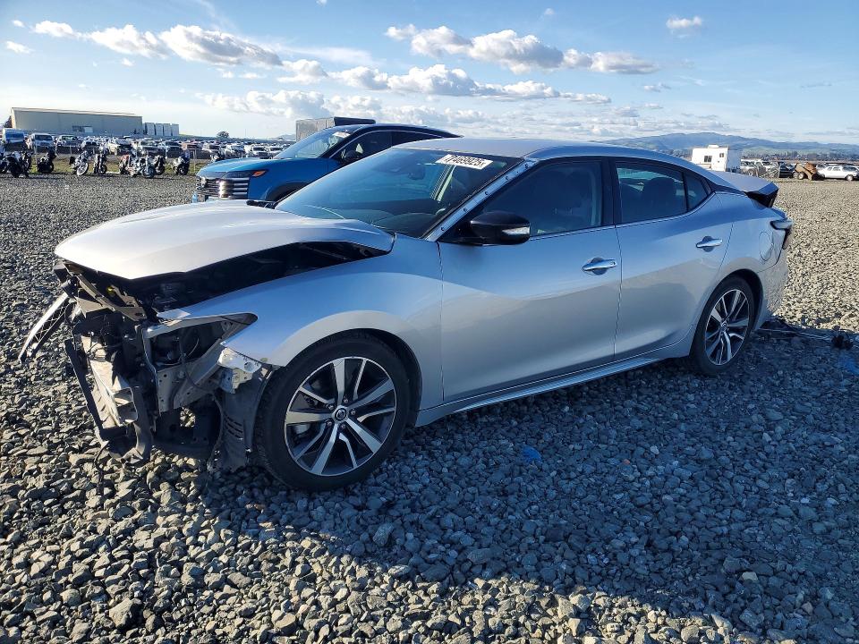 NISS MAXIMA 2020 with VIN 1N4AA6CVXLC375785 - Photo from auction