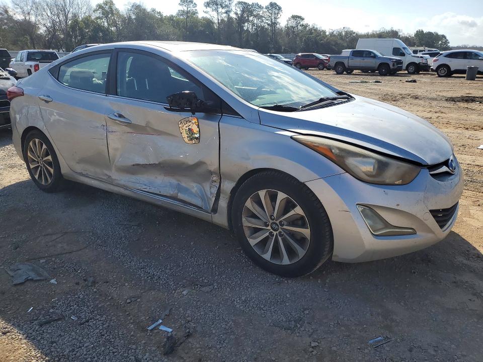 Photo 4 from auction – 2015 HYUNDAI ELANTRA with VIN KMHDH4AE2FU226372