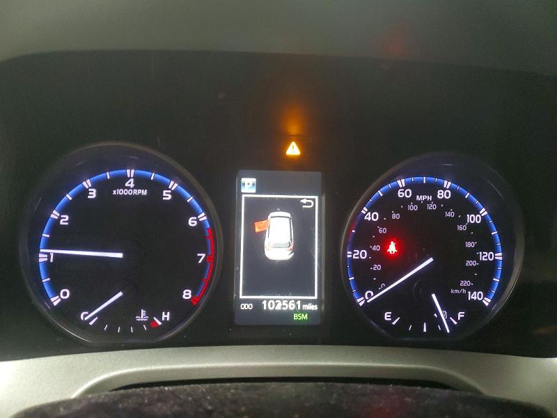 Photo 9 from auction – 2018 TOYOTA RAV4 ADVEN with VIN 2T3RFREV7JW737594