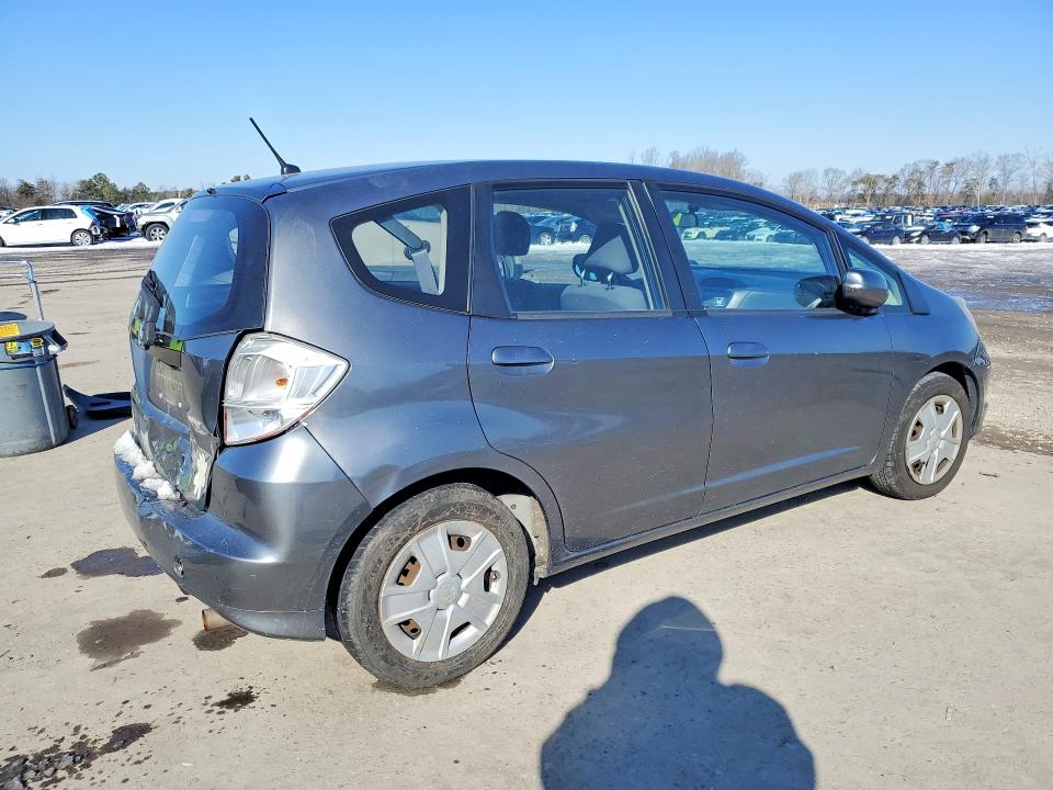 Photo 3 from auction – 2013 HONDA FIT with VIN JHMGE8H39DC074582