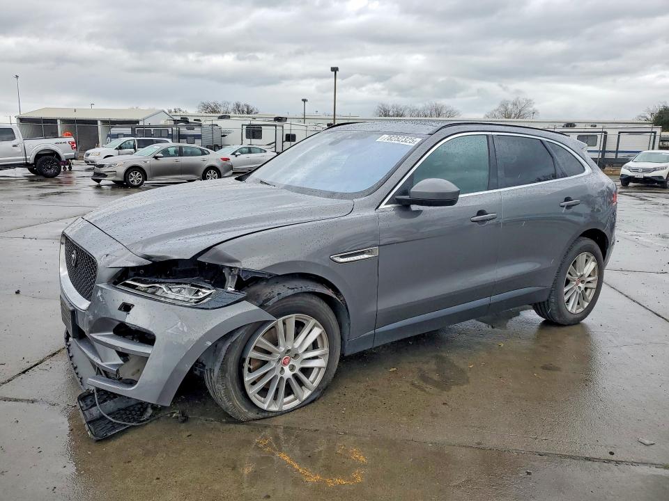JAGUAR F-PACE 2017 with VIN SADCK2BV0HA080387 - Photo from auction