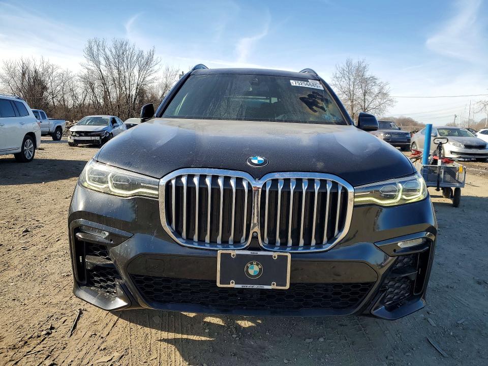 Photo 5 from auction – 2020 BMW X7 XDRIVE4 with VIN 5UXCW2C02L9B00850