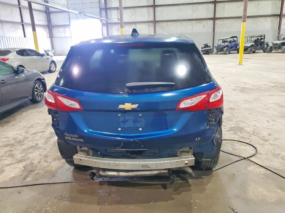 Photo 6 from auction – 2020 CHEVROLET EQUINOX with VIN 2GNAXKEV3L6243580