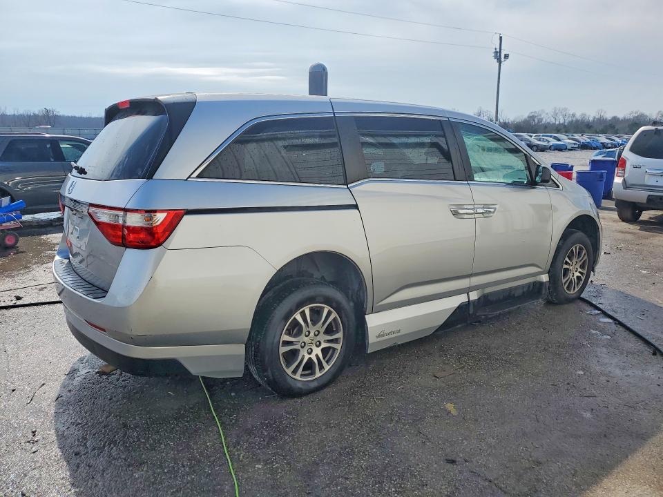 Photo 3 from auction – 2012 HONDA ODYSSEY EX with VIN 5FNRL5H64CB035005