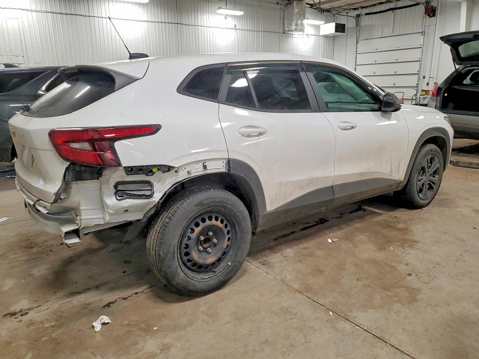 Photo 3 from auction – 2024 CHEVROLET TRAX with VIN KL77LFE21RC053396