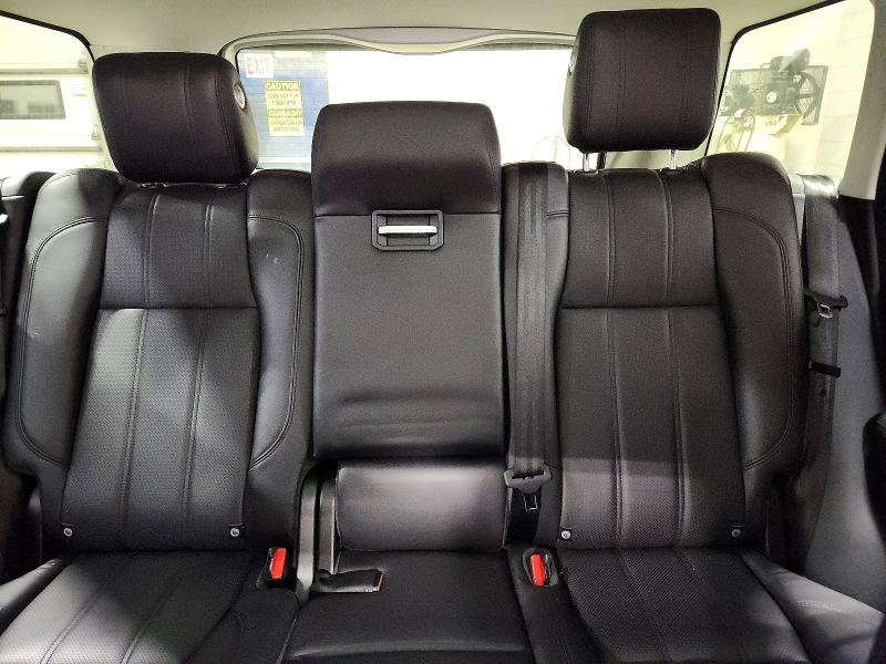 Photo 10 from auction – 2016 LAND ROVER RANGE ROVER with VIN SALGS2KF8GA244949