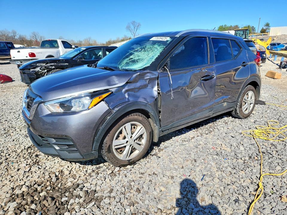 NISSAN KICKS 2019 with VIN 3N1CP5CU9KL470086 - Photo from auction