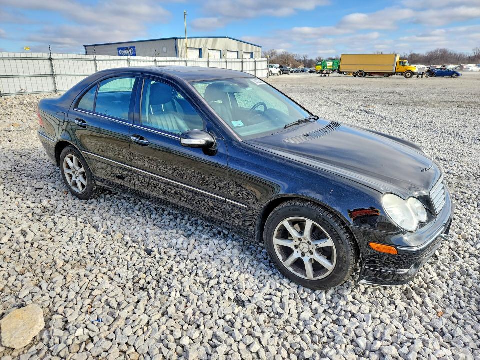 Photo 4 from auction – 2007 MERCEDES-BENZ C with VIN WDBRF92H87F928738