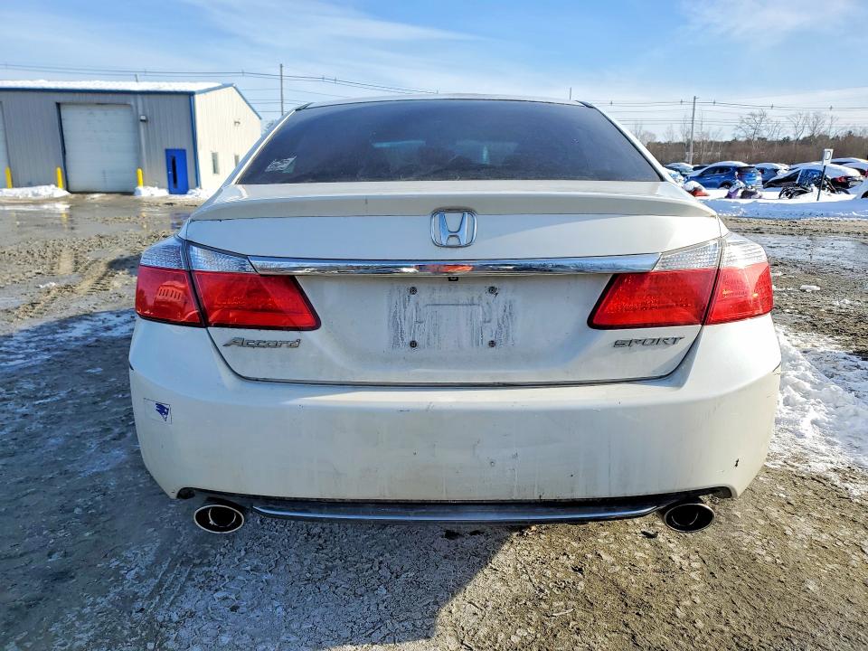 Photo 6 from auction – 2014 HONDA ACCORD with VIN 1HGCR2F5XEA047282