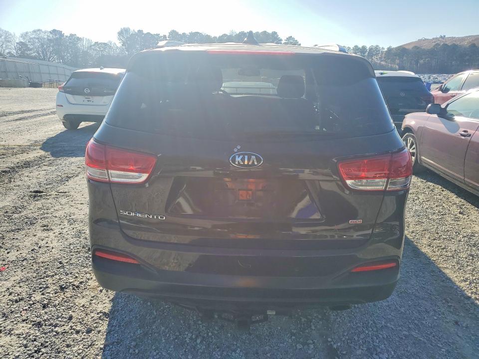 Photo 6 from auction – 2016 KIA SORENTO LX with VIN 5XYPG4A31GG014715