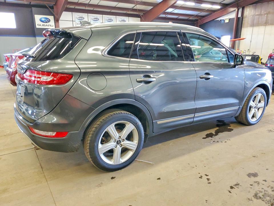 Photo 3 from auction – 2017 LINCOLN MKC PREMIE with VIN 5LMCJ1D94HUL46462