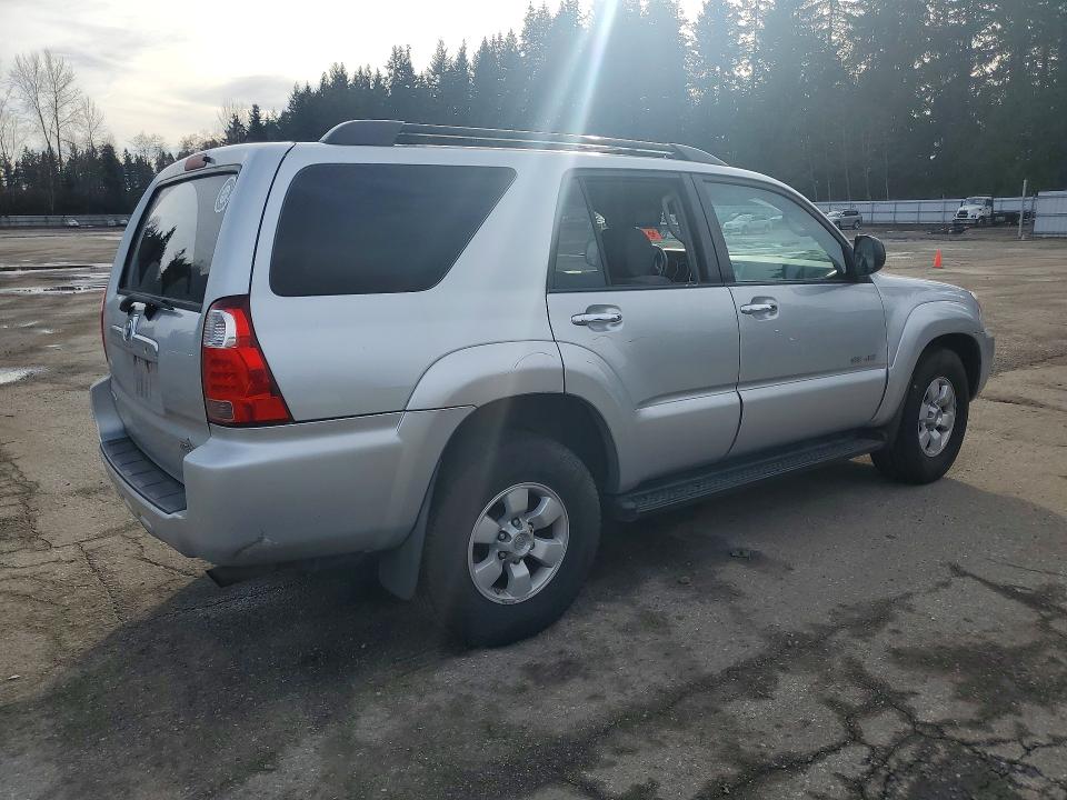 Photo 3 from auction – 2007 TOYOTA 4RUNNER SR with VIN JTEBU14R270117645