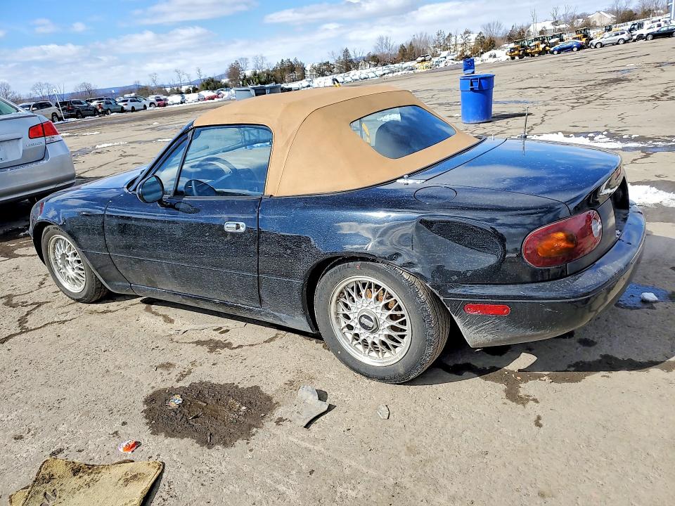 Photo 2 from auction – 1992 MAZDA MX-5 MIATA with VIN JM1NA3516N0325040