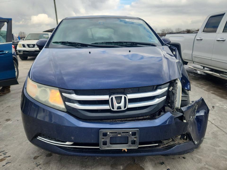 Photo 5 from auction – 2015 HONDA ODYSSEY with VIN 5FNRL5H64FB131978