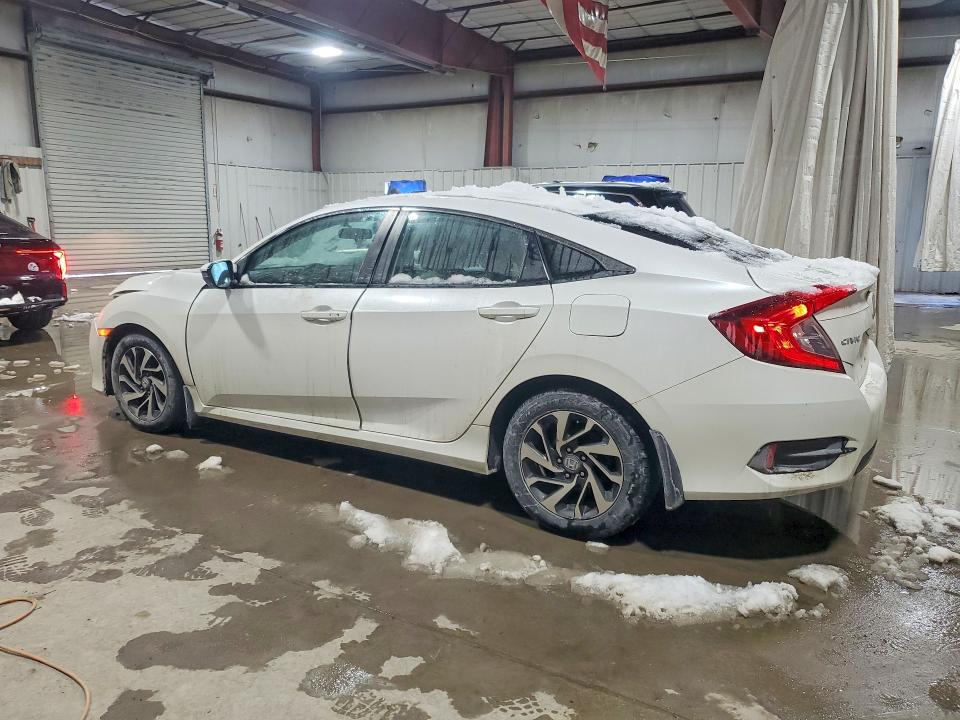 Photo 2 from auction – 2016 HONDA CIVIC with VIN 19XFC2F79GE235533