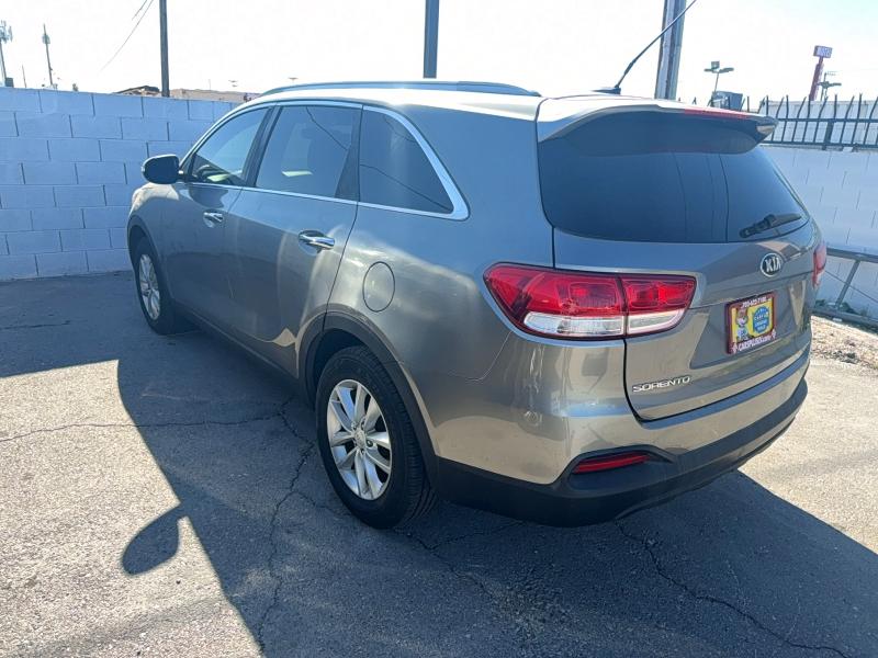 Photo 3 from auction – 2016 KIA SORENTO with VIN 5XYPG4A56GG153322