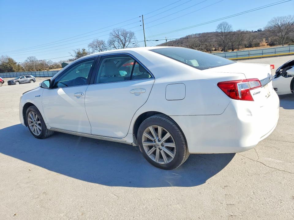 Photo 2 from auction – 2014 TOYOTA CAMRY with VIN 4T1BD1FK1EU103001