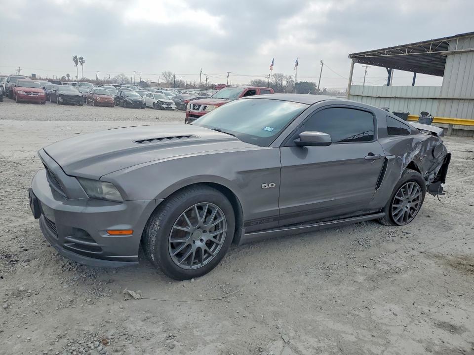 FORD MUSTANG 2014 مع رقم تعريف المركبة 1ZVBP8CF0E5284417 - صورة من المزاد