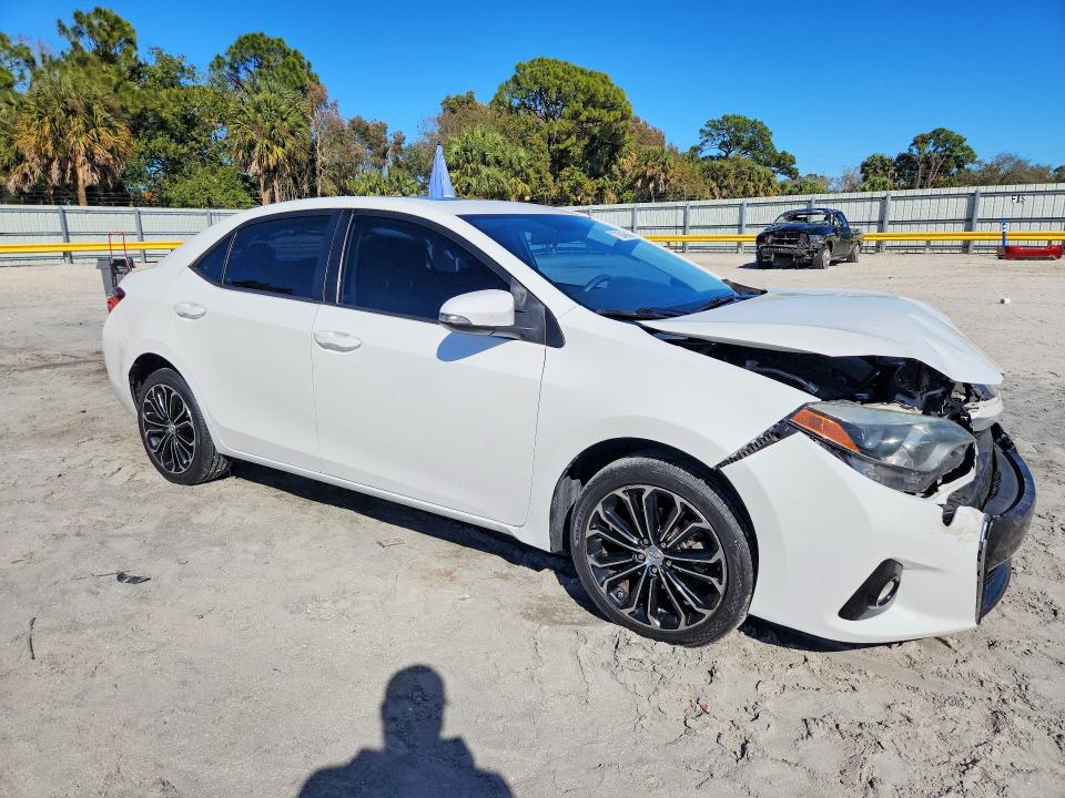 Photo 4 from auction – 2015 TOYOTA COROLLA L with VIN 5YFBURHE2FP197401