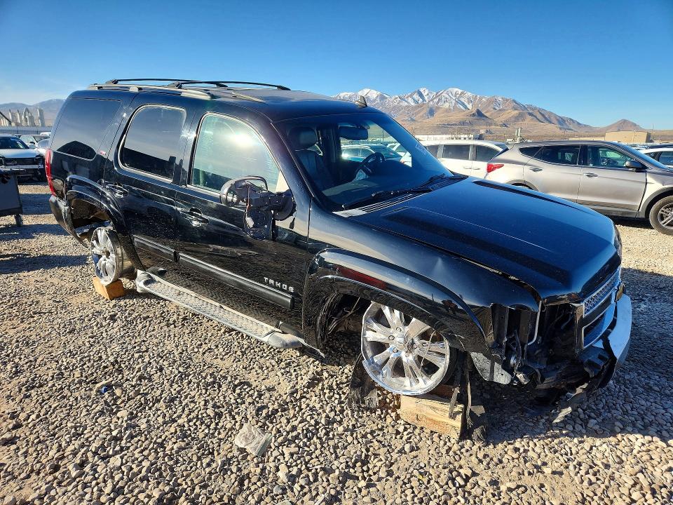 Photo 4 from auction – 2011 CHEVROLET TAHOE with VIN 1GNSKBE03BR365379