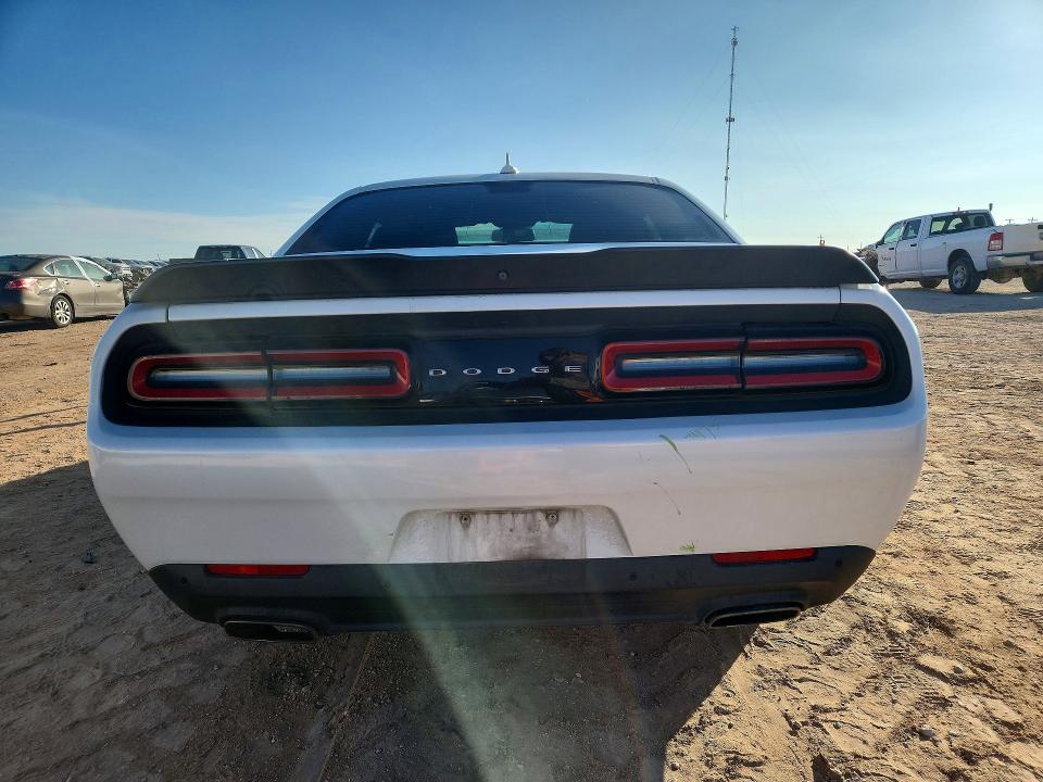 Photo 6 from auction – 2016 DODGE CHALLENGER with VIN 2C3CDZAG5GH255867