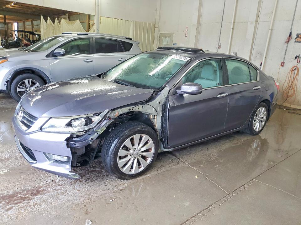 HONDA ACCORD 2015 z numerem VIN 1HGCR2F71FA264142 - Zdjęcie z aukcji