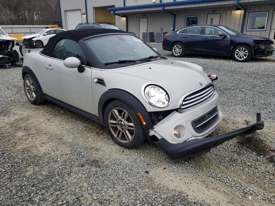 Photo 4 from auction – 2015 MINI COOPER ROADSTER with VIN WMWSY1C53FT625933