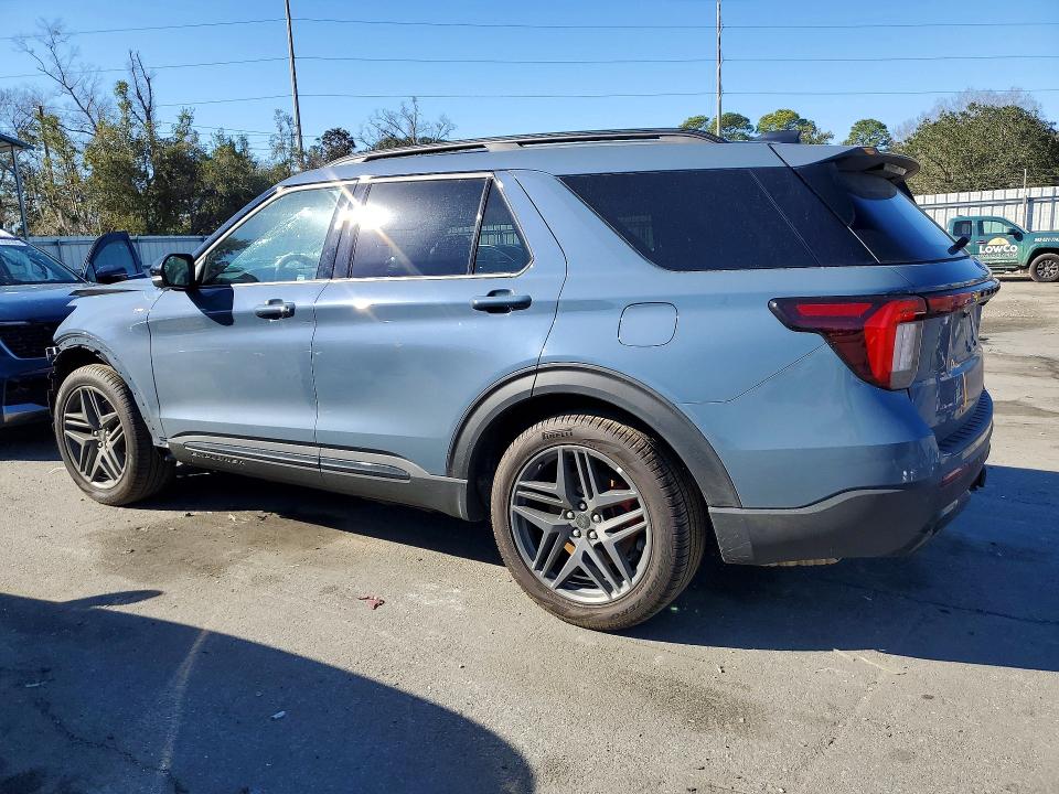 Photo 2 from auction – 2025 FORD EXPLORER with VIN 1FMUK7KH2SGC53513